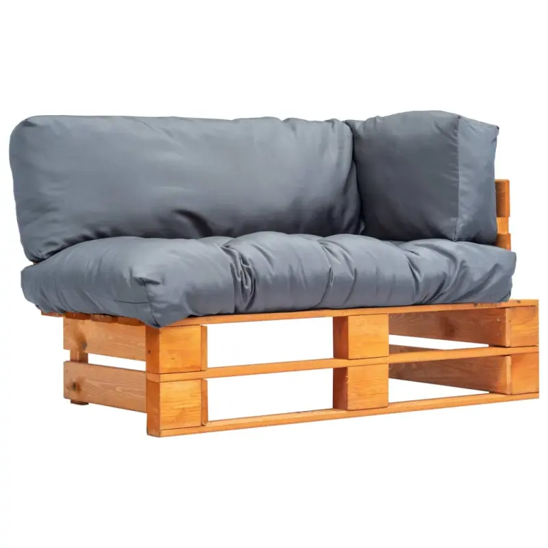 Sofa ogrodowa z palet z szarymi poduszkami, sosna