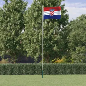 Flaga Chorwacji z masztem, 6,08 m, aluminium