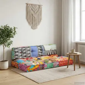 Sofa z poduszek na paletę, tkanina, wielokolorowy patchwork