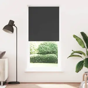 Roleta zaciemniająca 124,4x230 cm Szerokość tkaniny 120 cm czarna